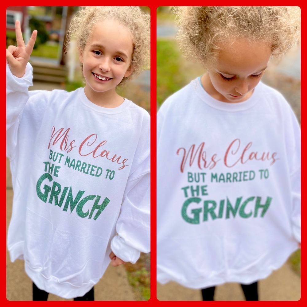 Mrs Claus But Married To The Gr*nch Womens Unisex Sweatshirts
